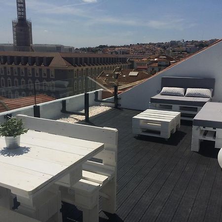 A Terrace On A Topfloor With A View Lisbon Luaran gambar