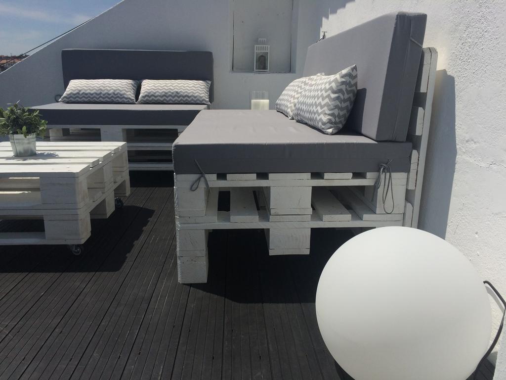 A Terrace On A Topfloor With A View Lisbon Luaran gambar